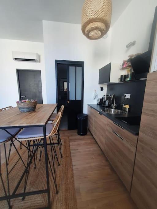 -Garrigue- Face A La Cite Medievale Studio Terrasse Classe 4☆ Καρκασόν Εξωτερικό φωτογραφία